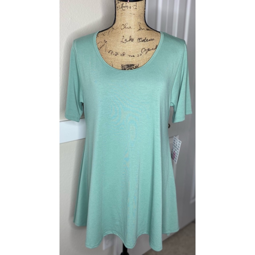 LulaRoe Perfect T Size Medium NWT